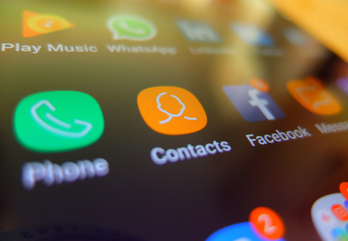 How to Transfer Contacts from Android to iPhone How to Transfer Contacts from Android to iPhone